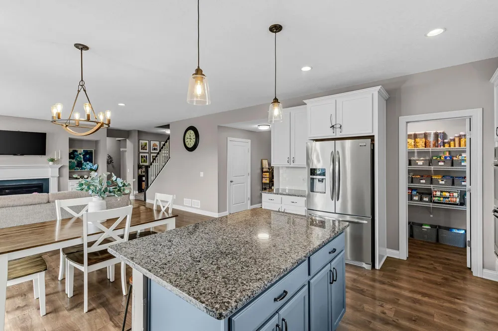 14187 Oneka Parkway Hugo, MN 55038
