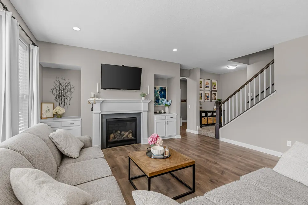 14187 Oneka Parkway Hugo, MN 55038