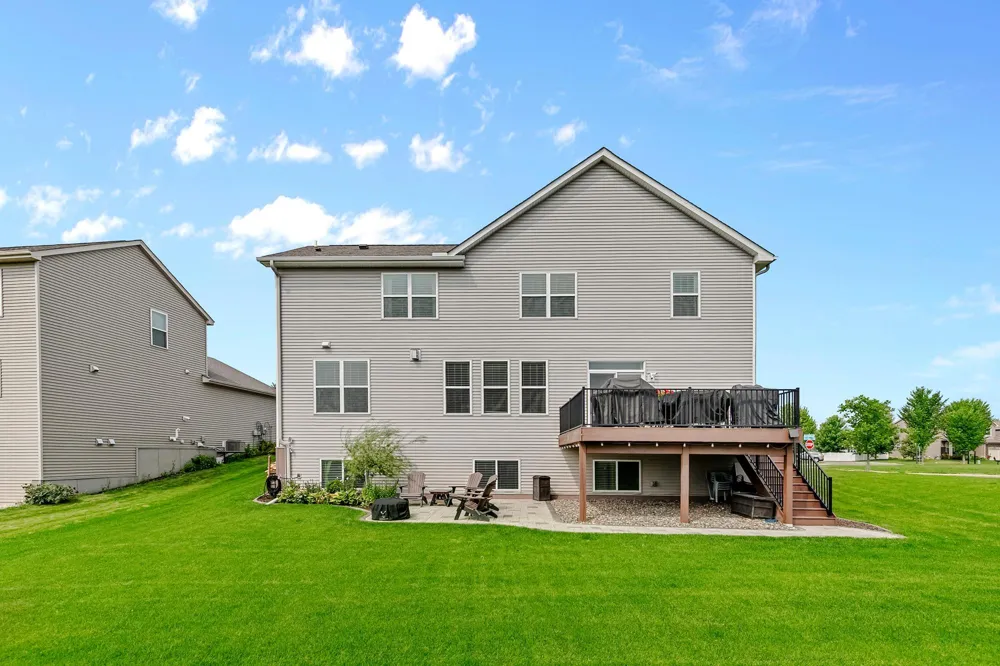 14187 Oneka Parkway Hugo, MN 55038