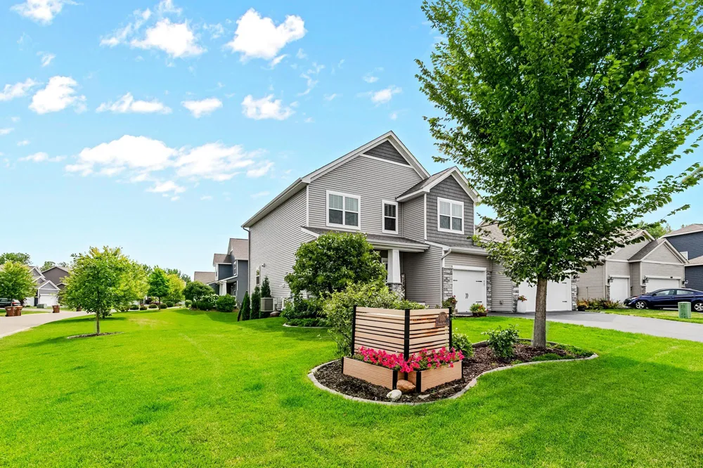 14187 Oneka Parkway Hugo, MN 55038