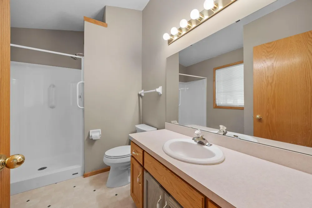 2865 117th Avenue NW Coon Rapids, MN 55433