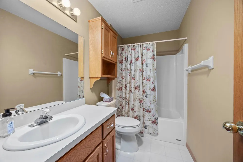 2865 117th Avenue NW Coon Rapids, MN 55433