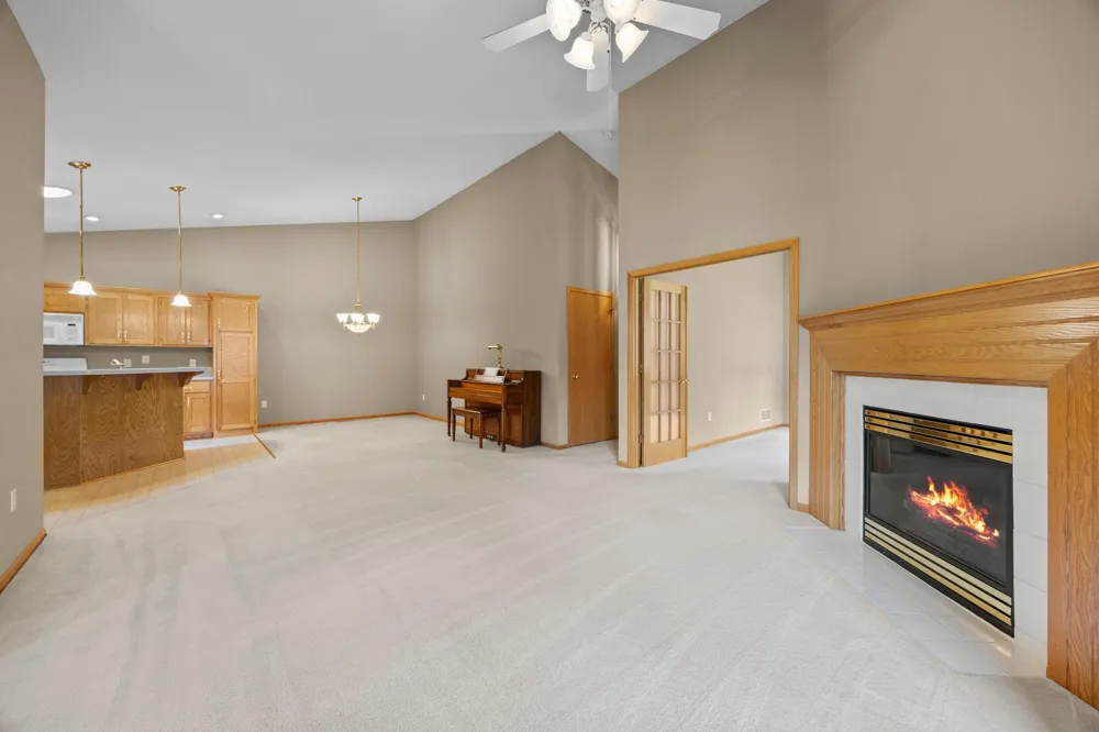 2865 117th Avenue NW Coon Rapids, MN 55433