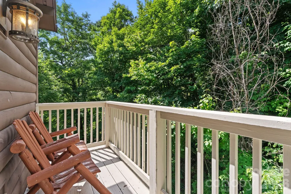 100 Moonshineholler Drive Maggie Valley, NC 28751