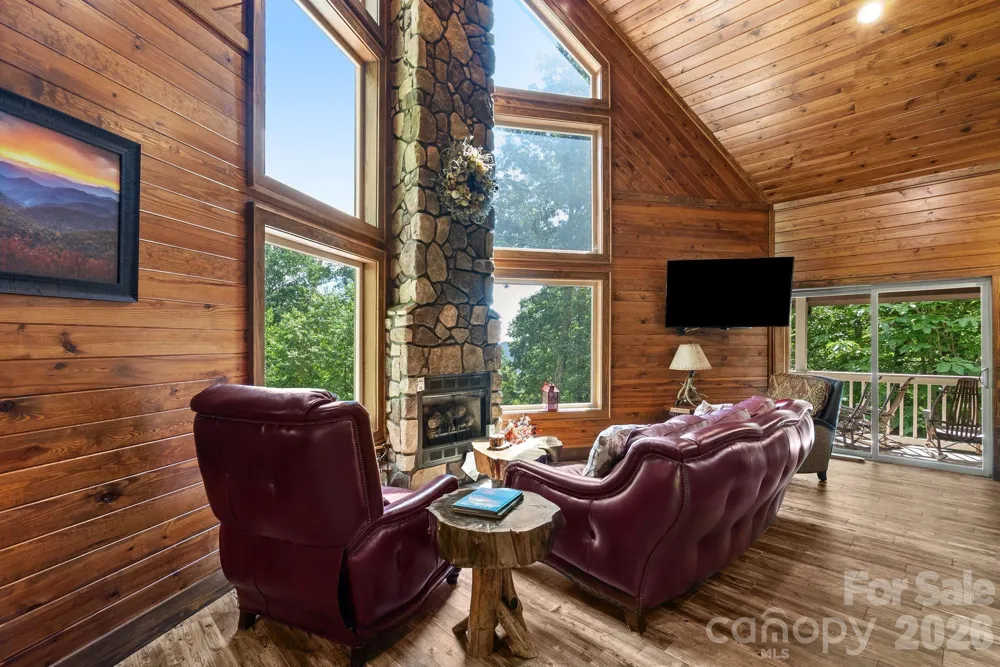100 Moonshineholler Drive Maggie Valley, NC 28751