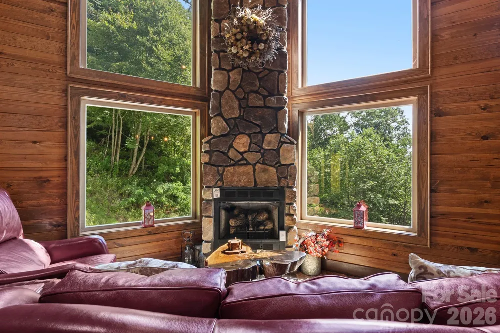 100 Moonshineholler Drive Maggie Valley, NC 28751