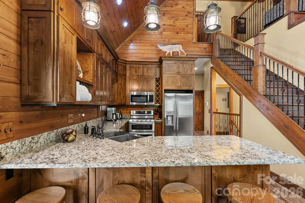 100 Moonshineholler Drive Maggie Valley, NC 28751