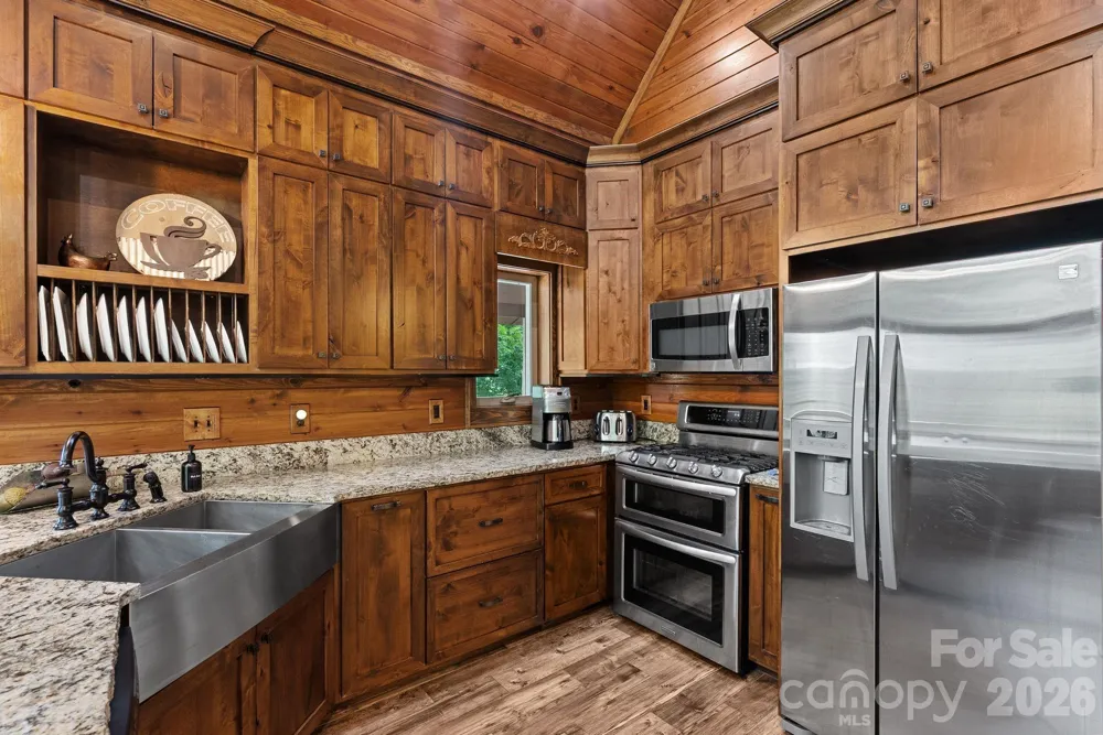 100 Moonshineholler Drive Maggie Valley, NC 28751