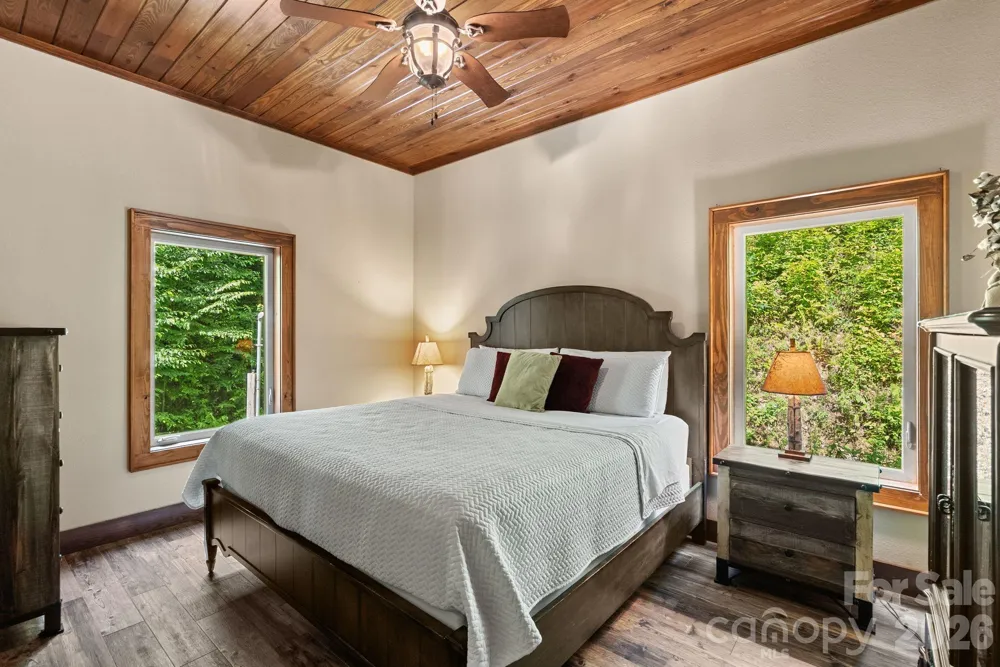 100 Moonshineholler Drive Maggie Valley, NC 28751