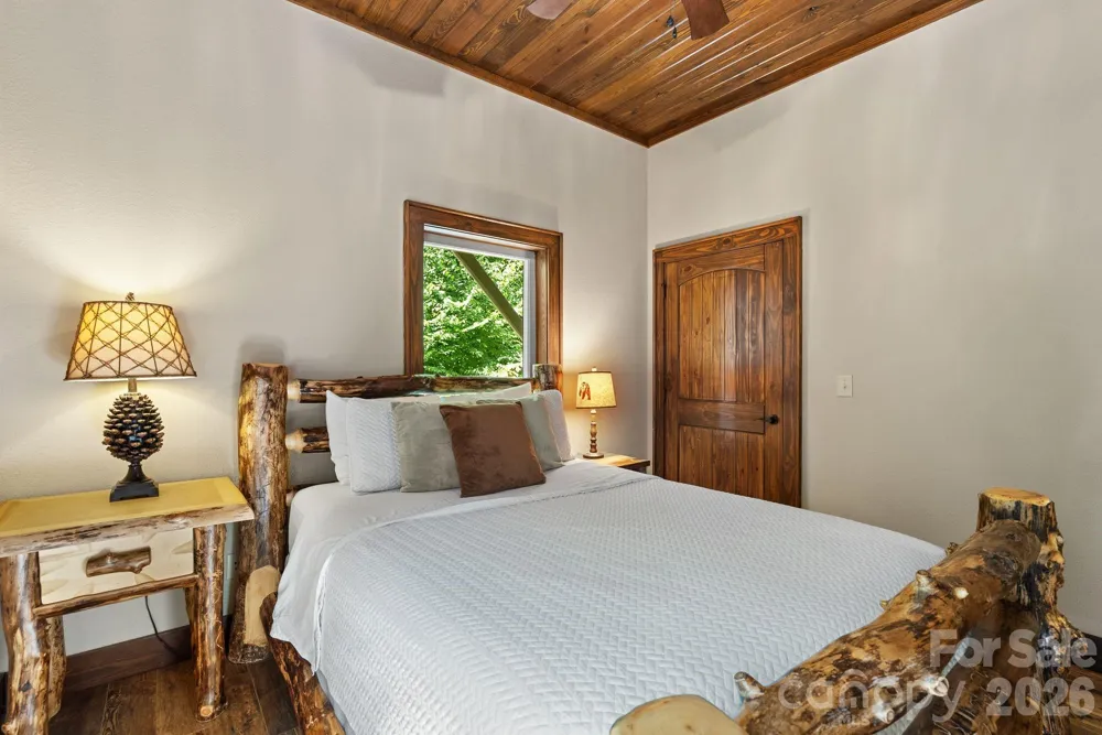 100 Moonshineholler Drive Maggie Valley, NC 28751