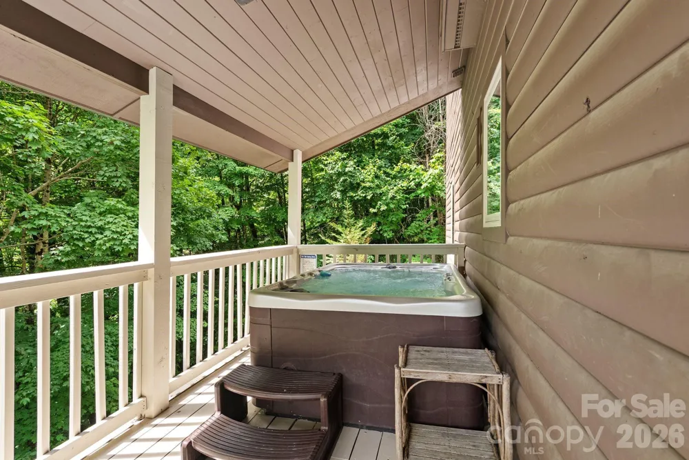 100 Moonshineholler Drive Maggie Valley, NC 28751
