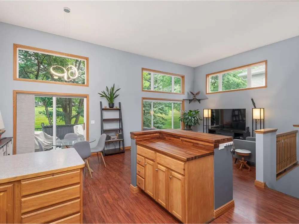 3410 Spring Glen Circle NW Prior Lake, MN 55372