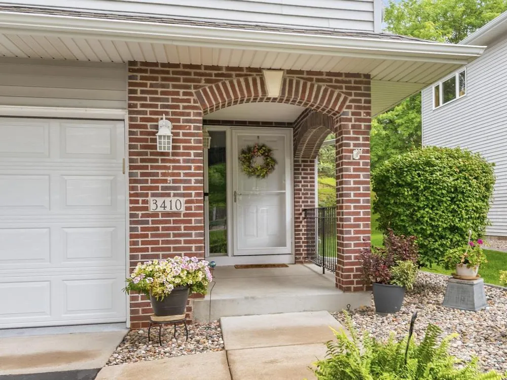 3410 Spring Glen Circle NW Prior Lake, MN 55372