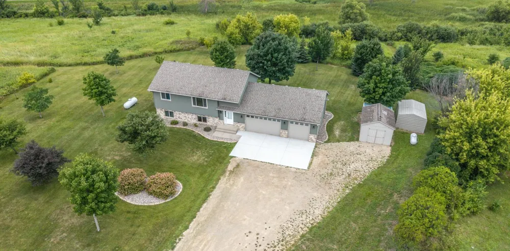 11100 Dupont Court Elko New Market, MN 55020