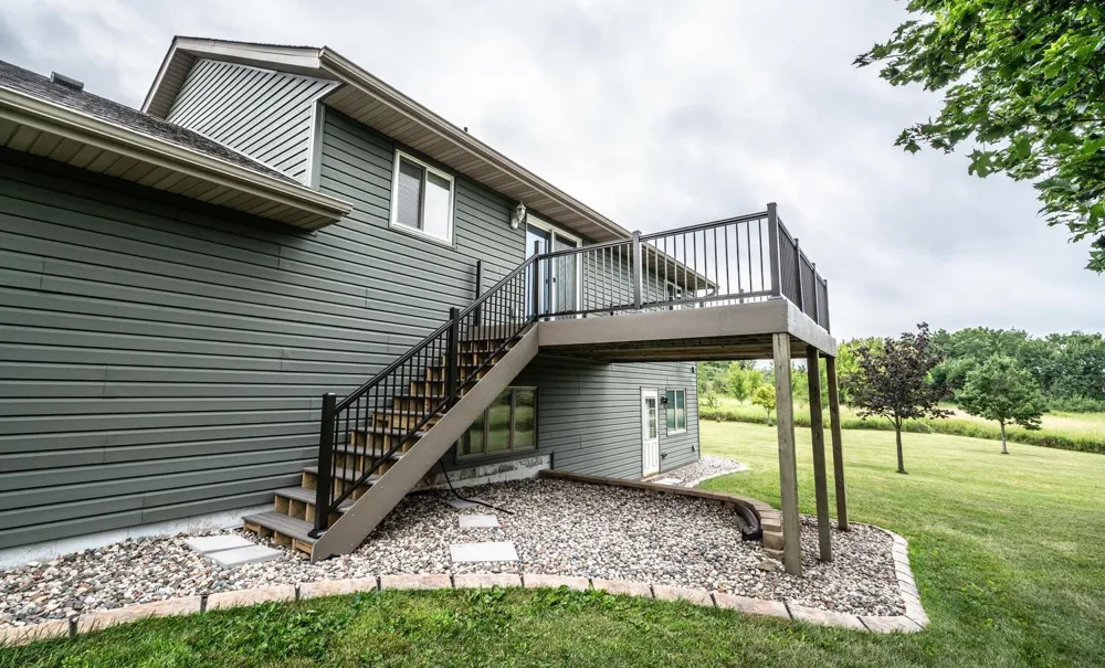 11100 Dupont Court Elko New Market, MN 55020