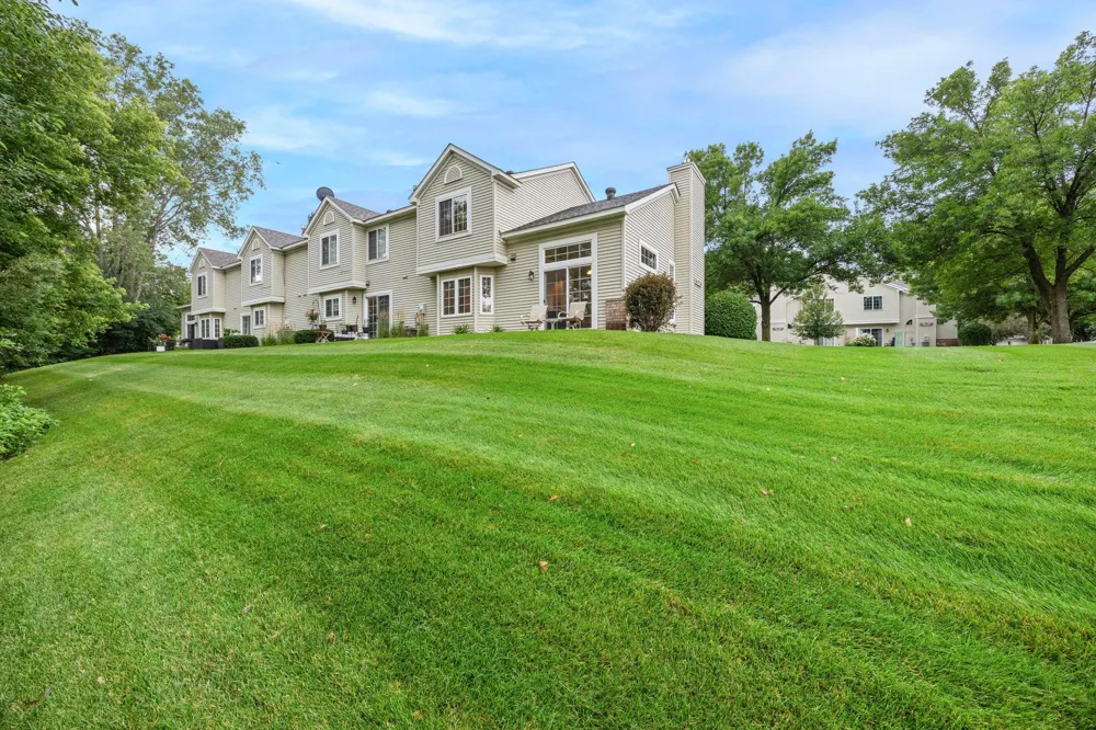 8692 Bechtel Avenue #73 Inver Grove Heights, MN 55076