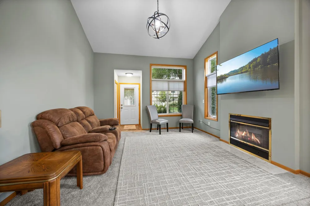 8692 Bechtel Avenue #73 Inver Grove Heights, MN 55076