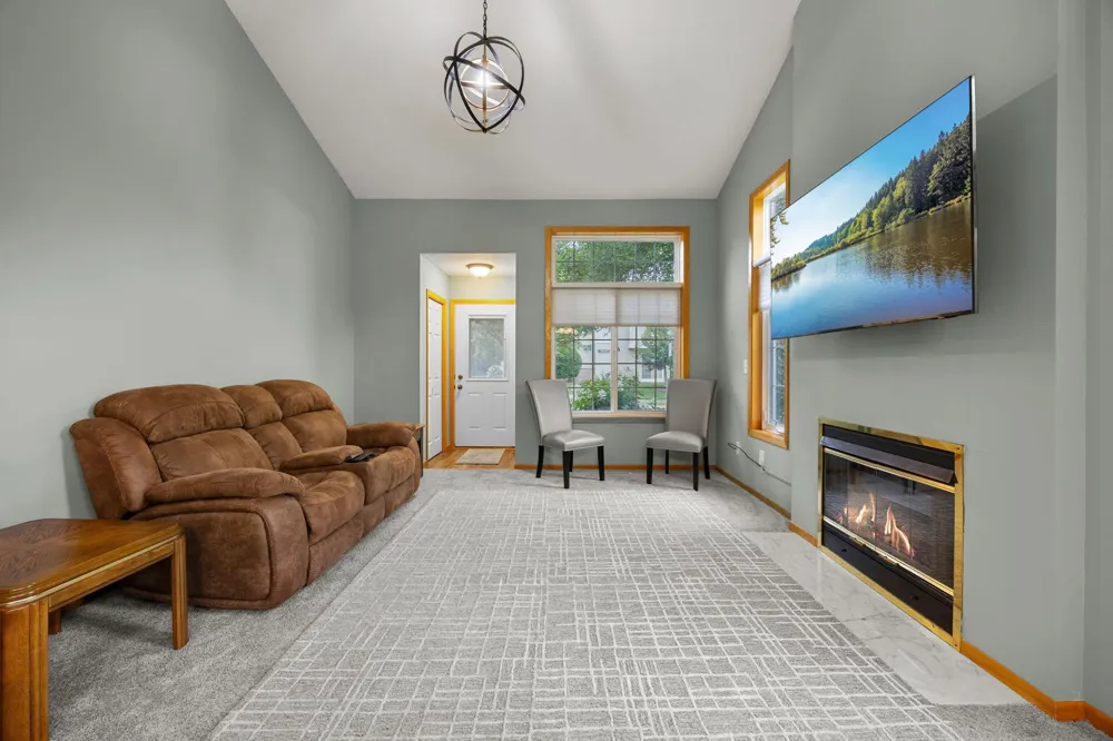 8692 Bechtel Avenue #73 Inver Grove Heights, MN 55076
