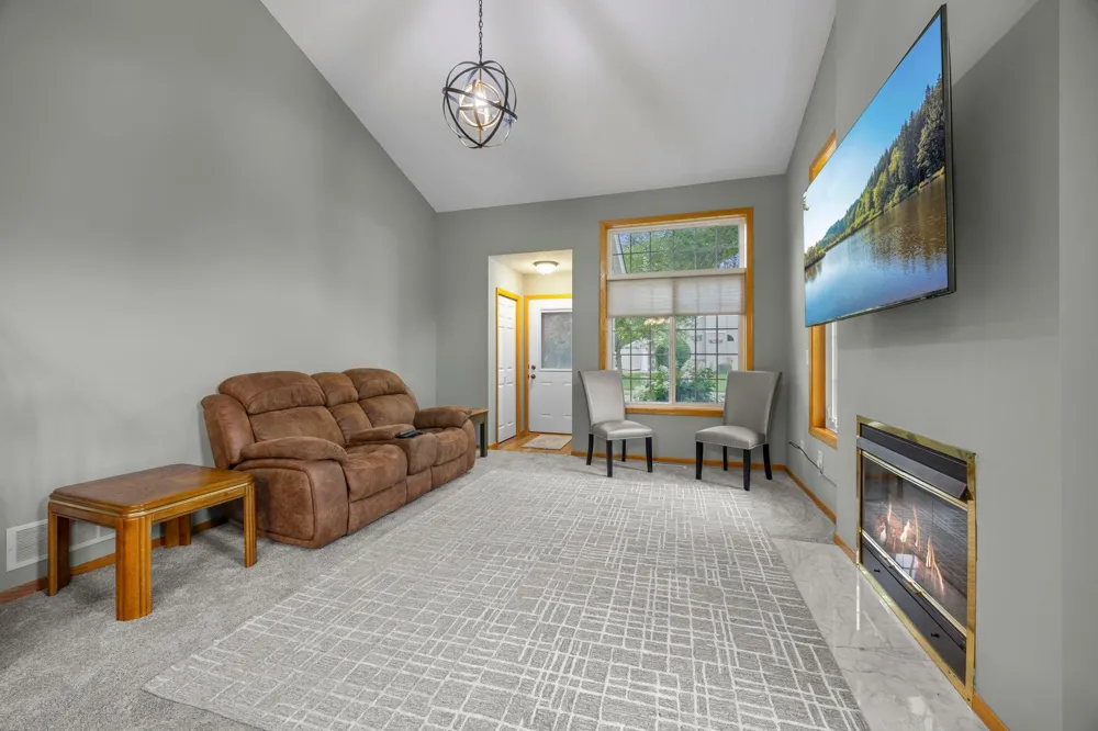 8692 Bechtel Avenue #73 Inver Grove Heights, MN 55076