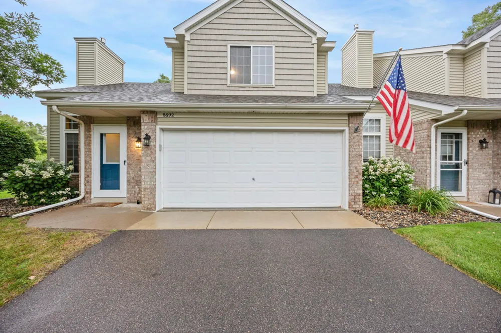 8692 Bechtel Avenue #73 Inver Grove Heights, MN 55076