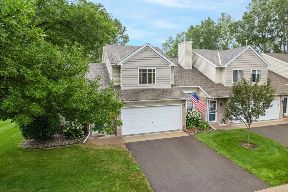 8692 Bechtel Avenue #73 Inver Grove Heights, MN 55076