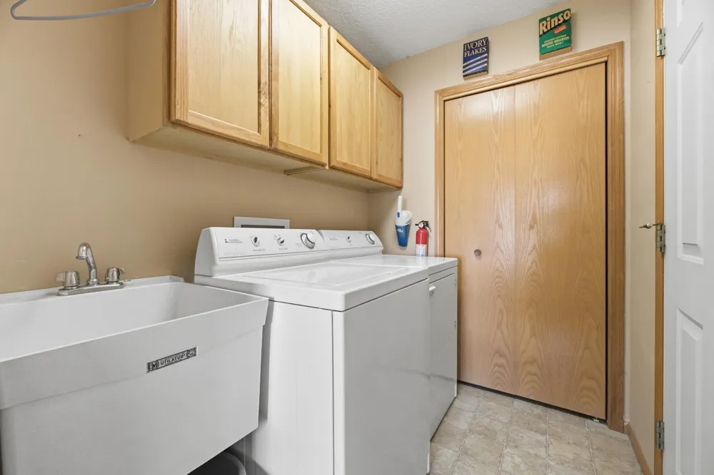 152 Janet Marie Lane Winona, MN 55987
