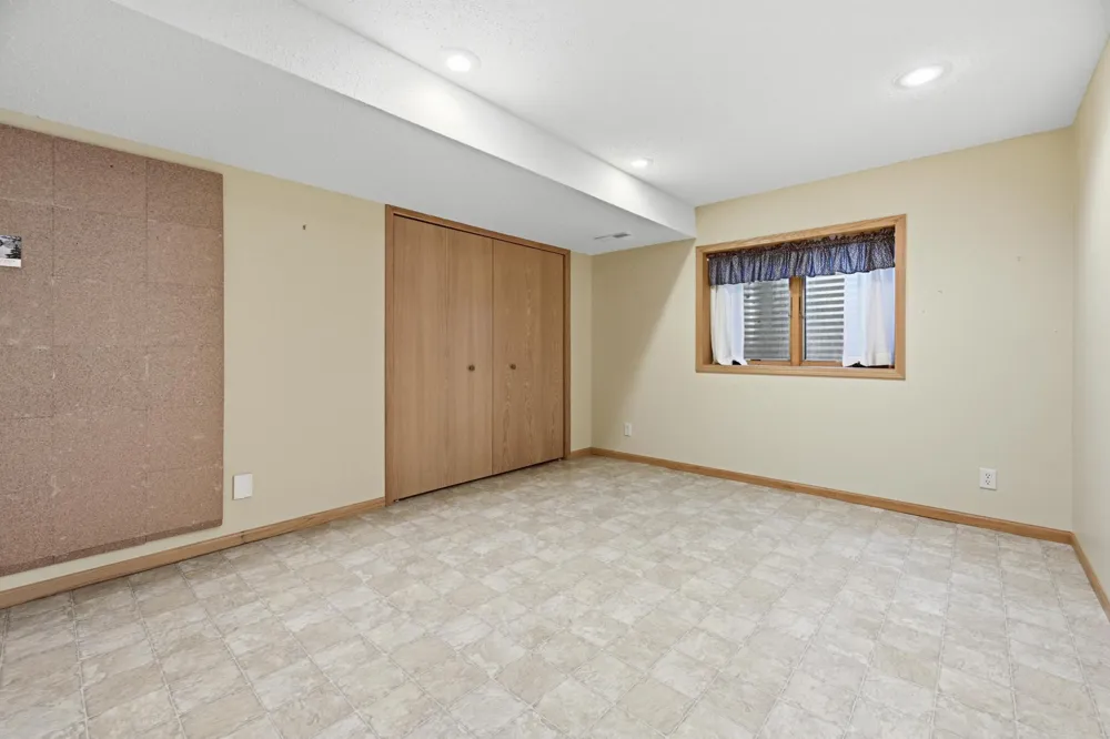 152 Janet Marie Lane Winona, MN 55987