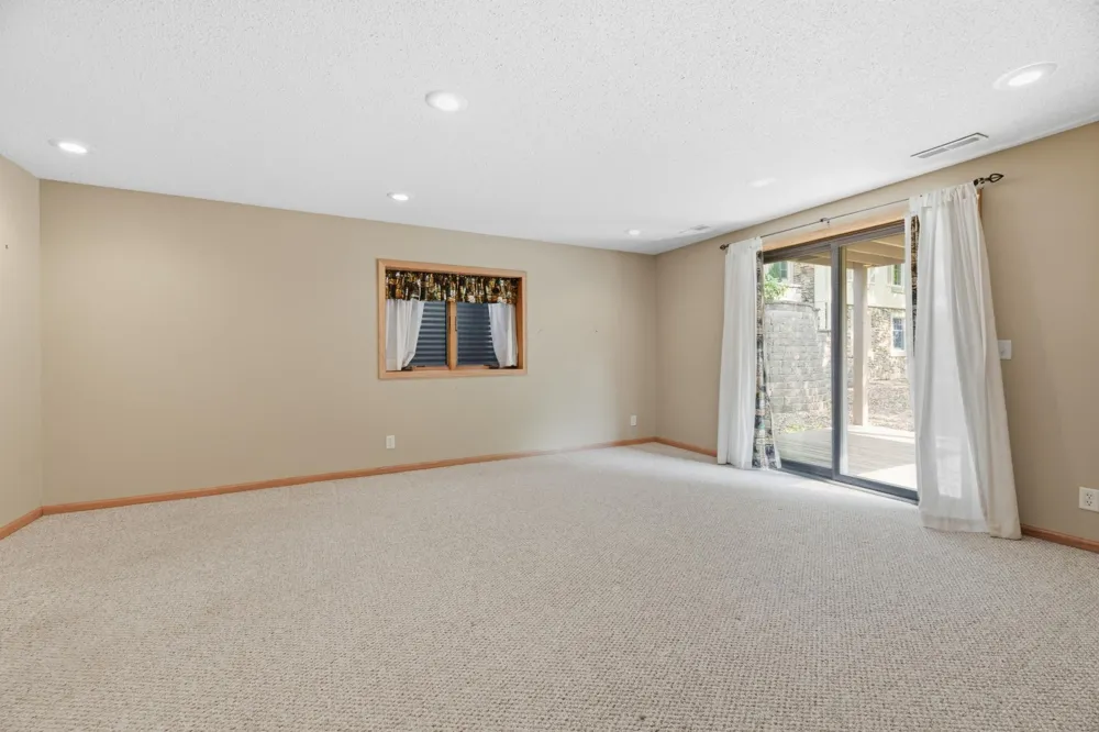 152 Janet Marie Lane Winona, MN 55987