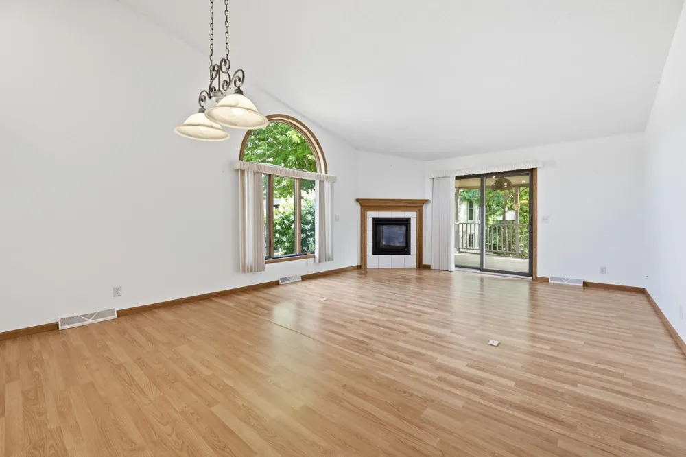 152 Janet Marie Lane Winona, MN 55987