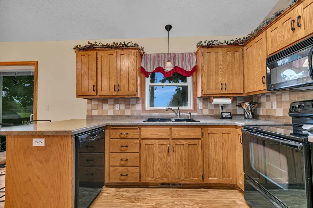 801 Sunwood Park Drive Waite Park, MN 56387