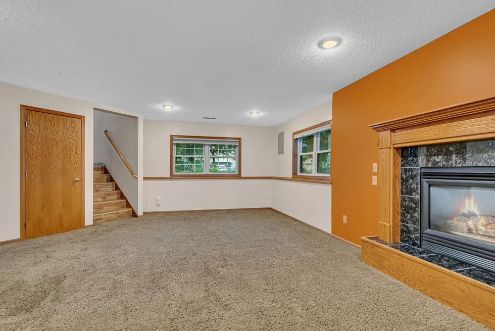801 Sunwood Park Drive Waite Park, MN 56387
