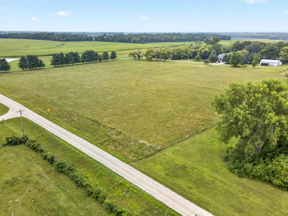 XXX 90th Avenue SE Eyota, MN 55934