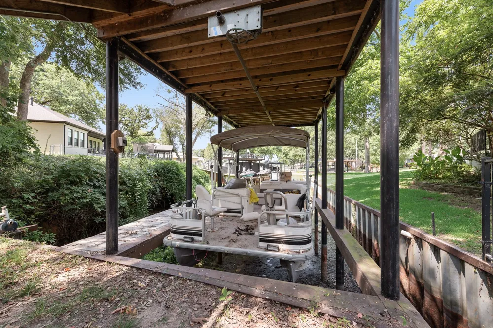 110 LA Jolla Street Mabank, TX 75156