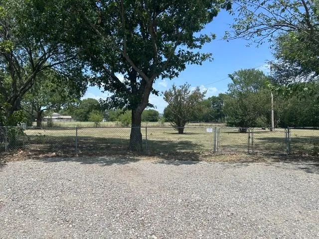 904 Beasley Boulevard Whitewright, TX 75491