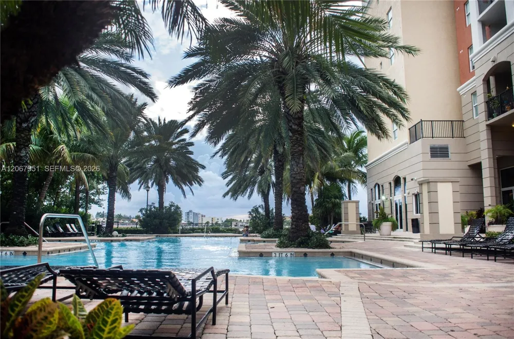 17150 Bay Rd #2512 Sunny Isles Beach, FL 33160