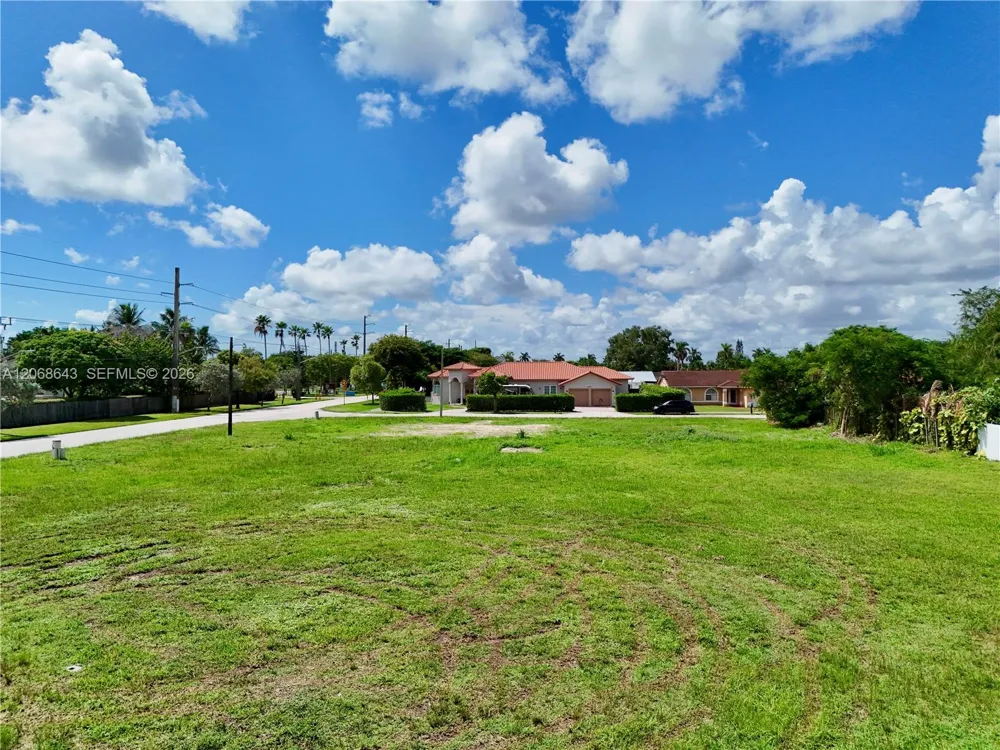 17340 SW 147th Ave Miami, FL 33187