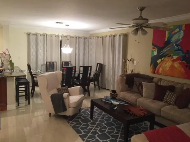 9888 NW 2nd St Plantation, FL 33324