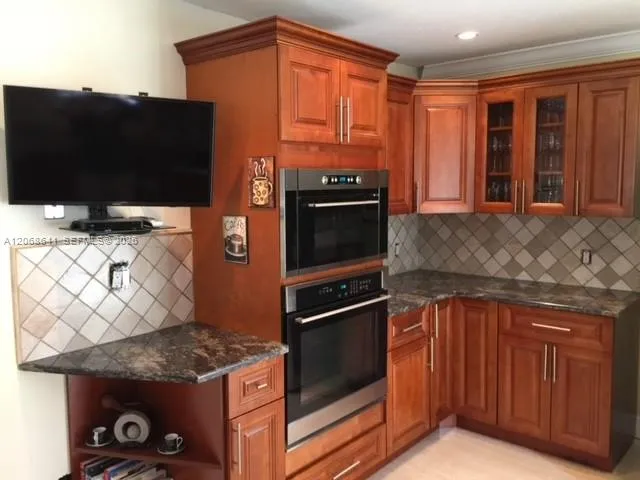 9888 NW 2nd St Plantation, FL 33324