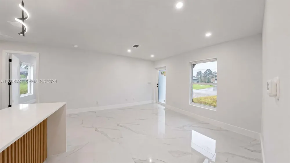 729 Anaconda Ave S Lehigh Acres, FL 33974