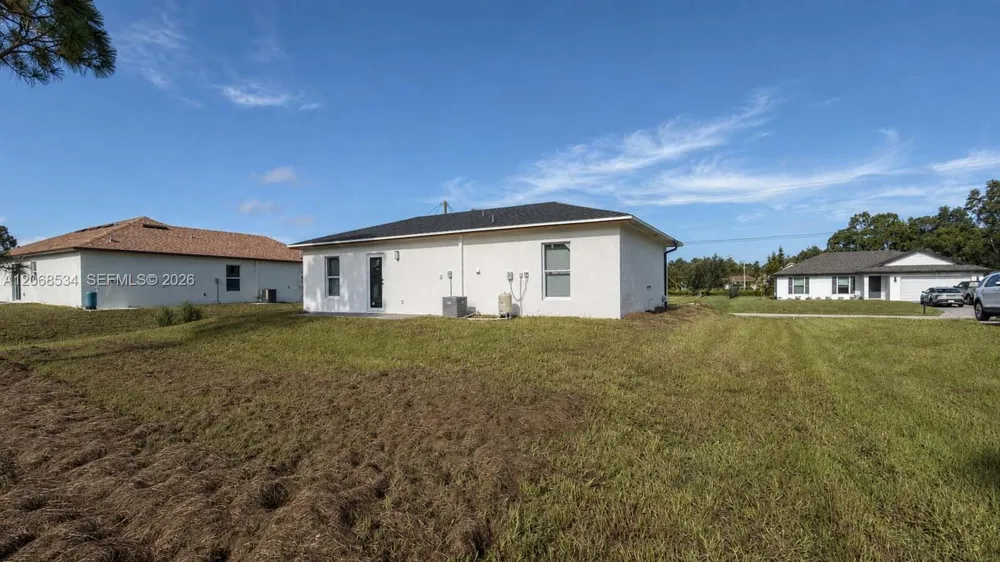 729 Anaconda Ave S Lehigh Acres, FL 33974