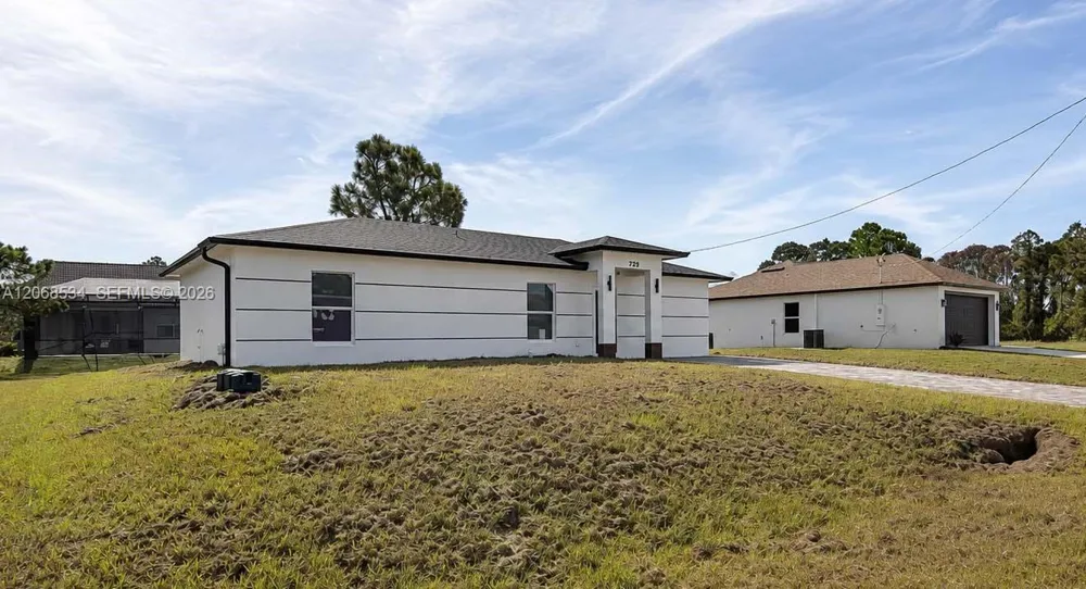 729 Anaconda Ave S Lehigh Acres, FL 33974