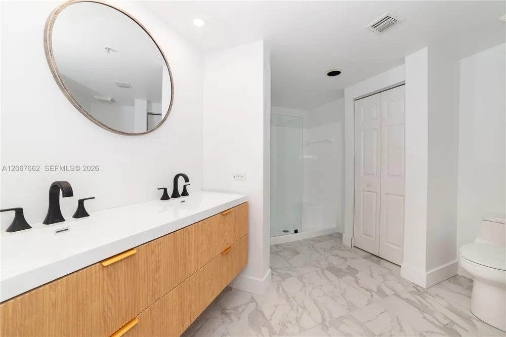 17125 Bay Rd #3410 Sunny Isles Beach, FL 33160