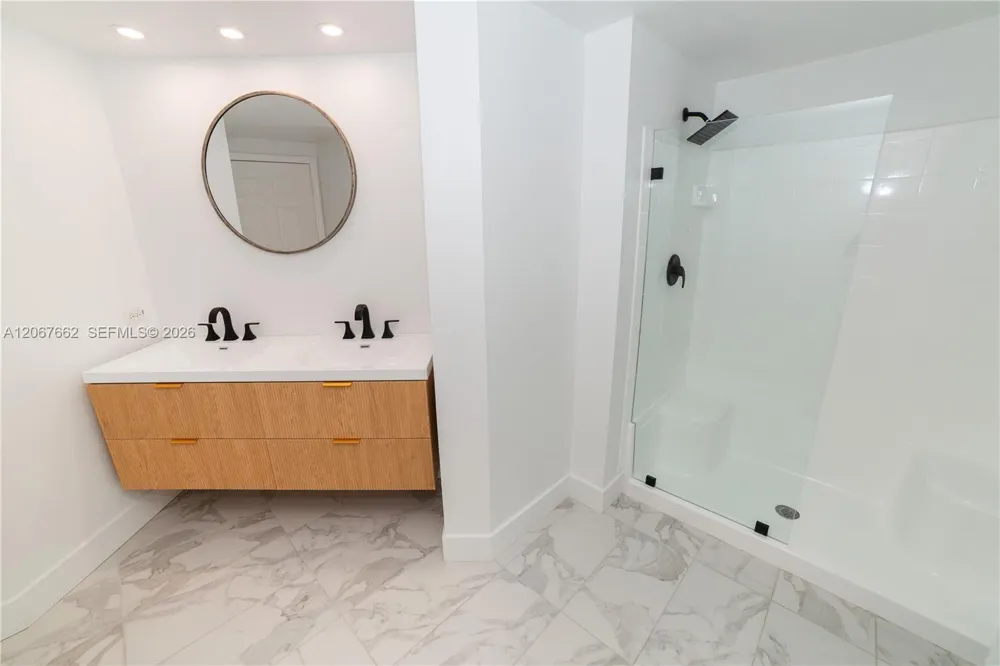 17125 Bay Rd #3410 Sunny Isles Beach, FL 33160