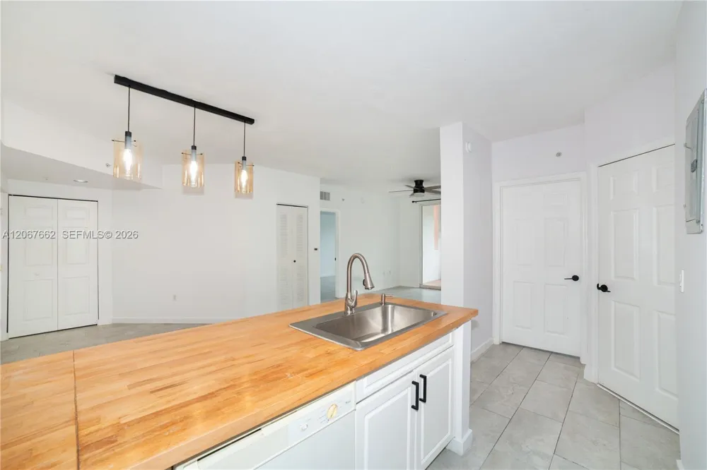 17125 Bay Rd #3410 Sunny Isles Beach, FL 33160