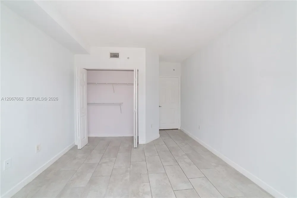17125 Bay Rd #3410 Sunny Isles Beach, FL 33160