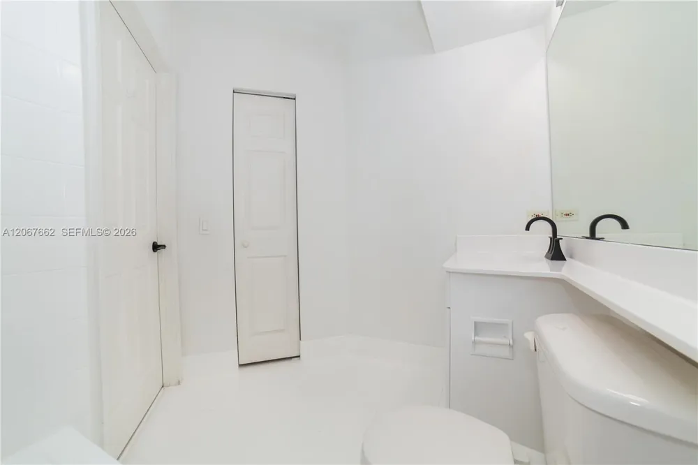 17125 Bay Rd #3410 Sunny Isles Beach, FL 33160