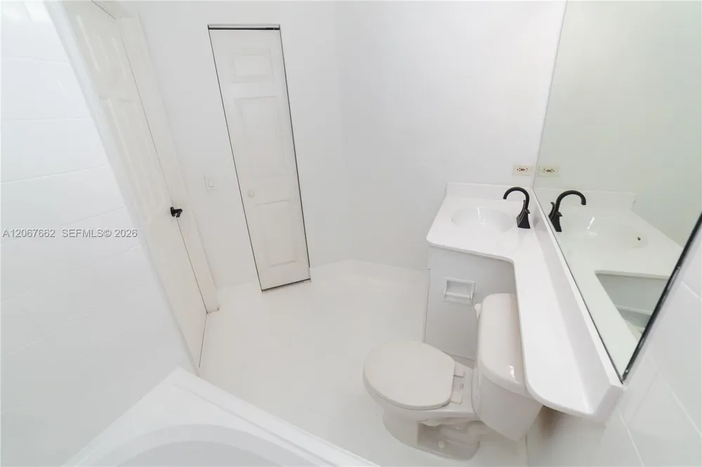 17125 Bay Rd #3410 Sunny Isles Beach, FL 33160