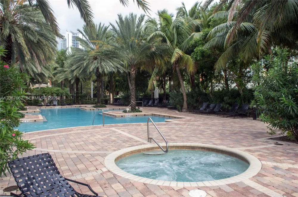 17125 Bay Rd #3410 Sunny Isles Beach, FL 33160