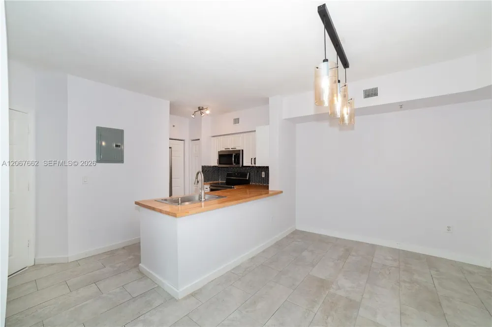 17125 Bay Rd #3410 Sunny Isles Beach, FL 33160