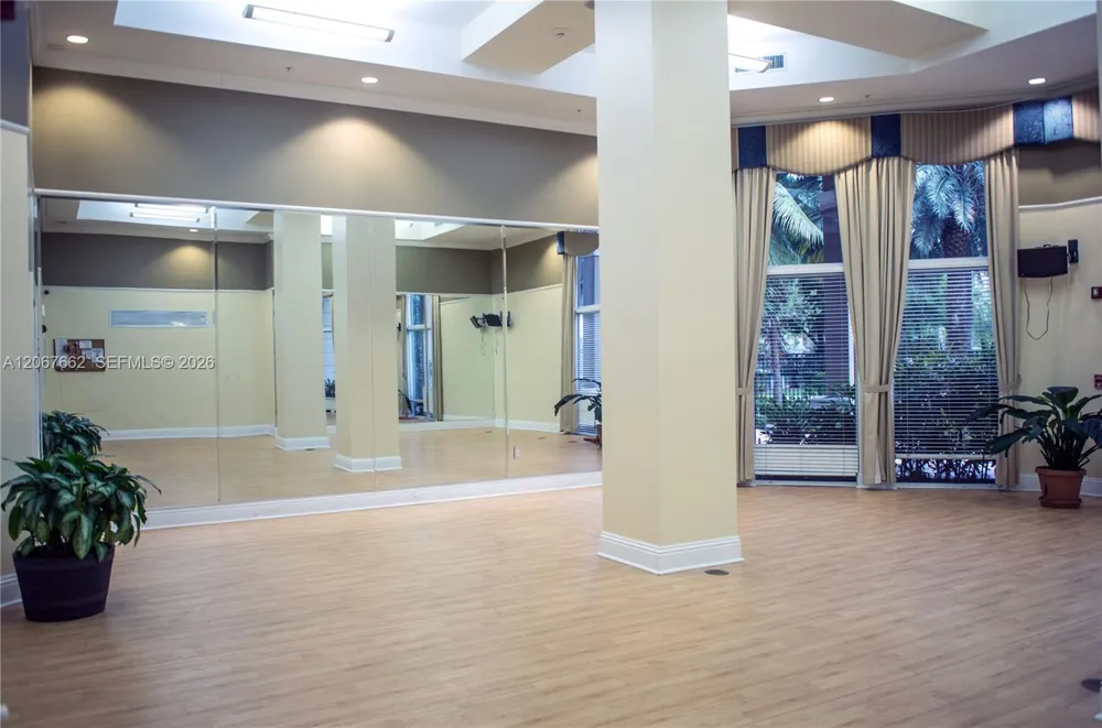 17125 Bay Rd #3410 Sunny Isles Beach, FL 33160